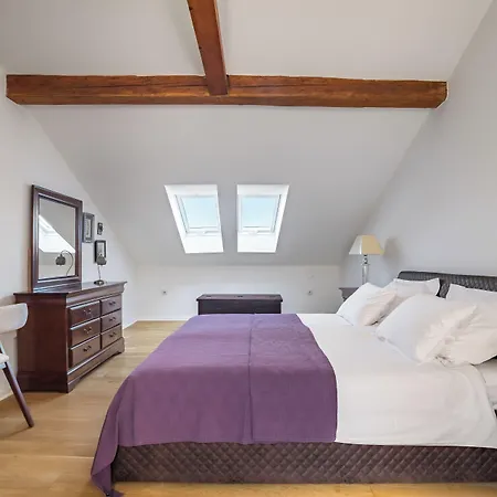 Lägenhet Penthouse Matkovic Split