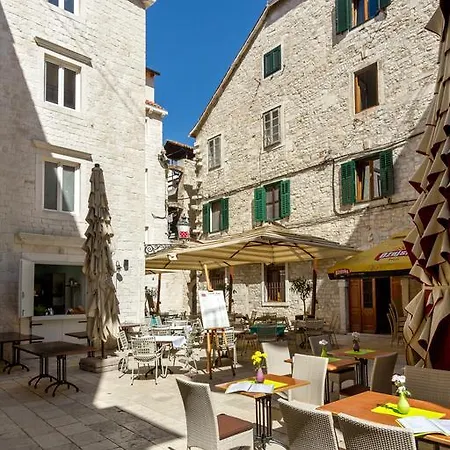 アパート Penthouse Matkovic *