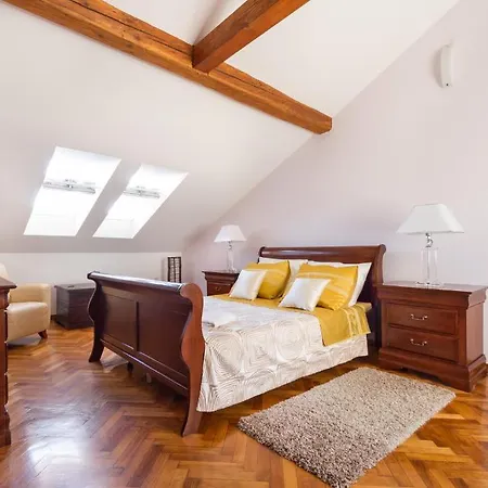 Penthouse Matkovic شقة سبليت