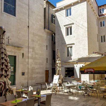 Apartman Penthouse Matkovic *