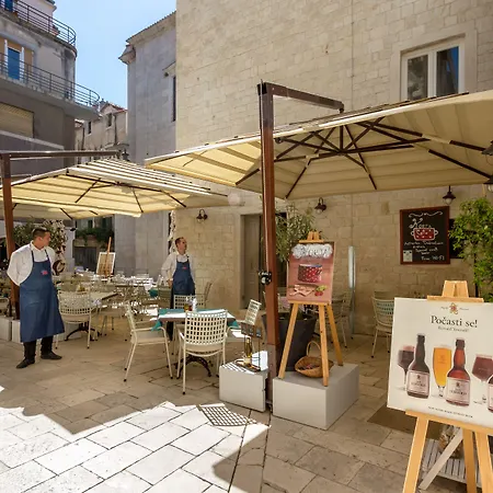 Apartamento Penthouse Matkovic